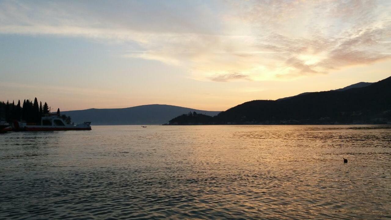 Vila House By The Sea Tivat Exteriér fotografie